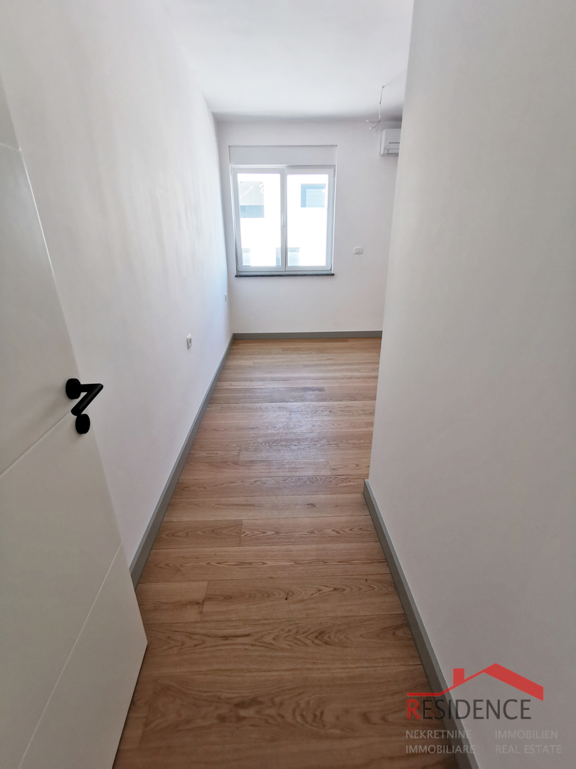 Banjole - Volme, nuovo appartamento al primo piano, Posti per Auto