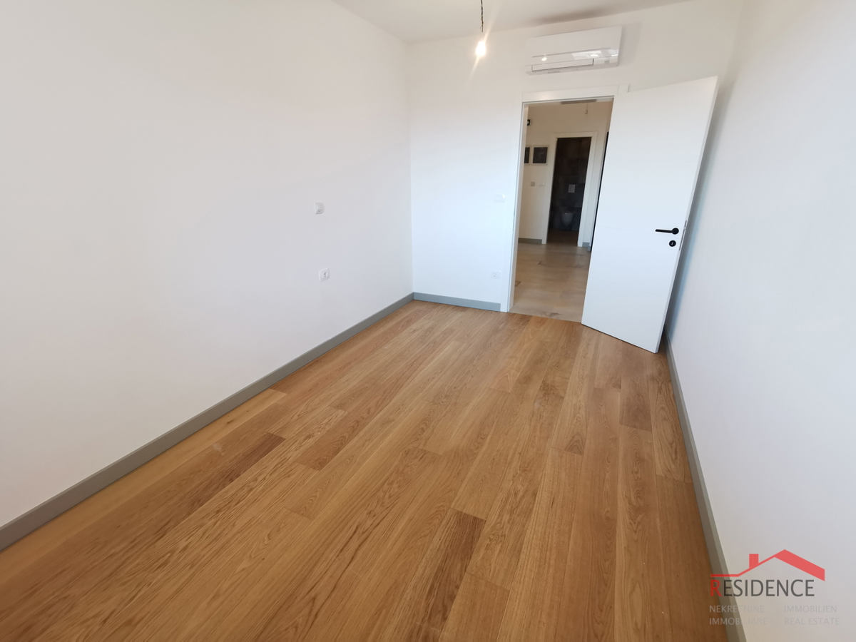 Banjole - Volme, nuovo appartamento al primo piano, Posti per Auto