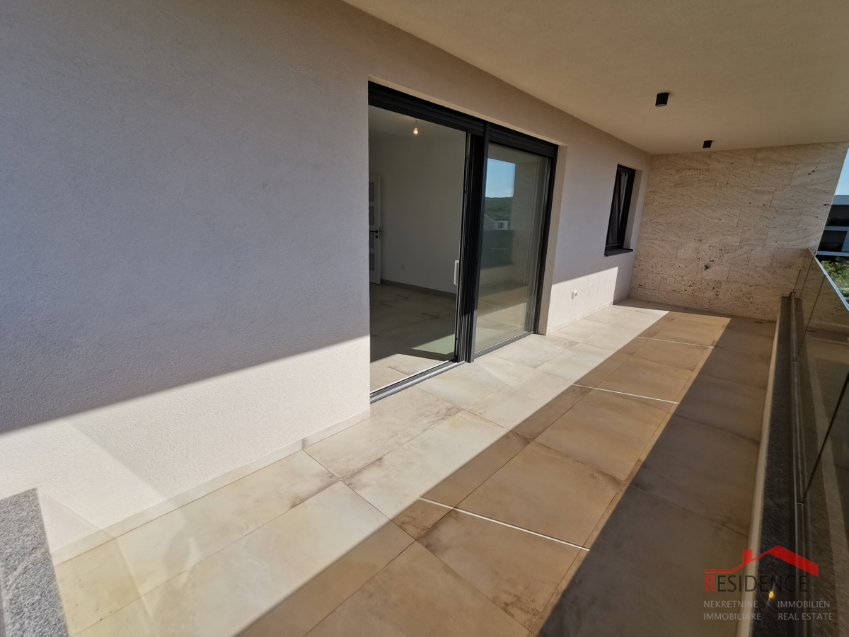 Banjole - Volme, nuovo appartamento al primo piano, Posti per Auto