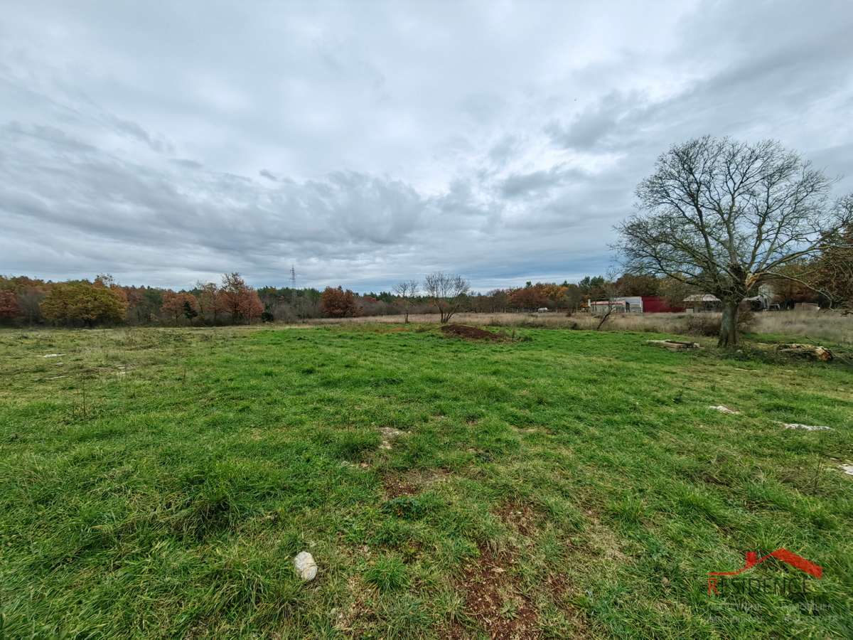 Divšići, terreno edificabile e agricolo