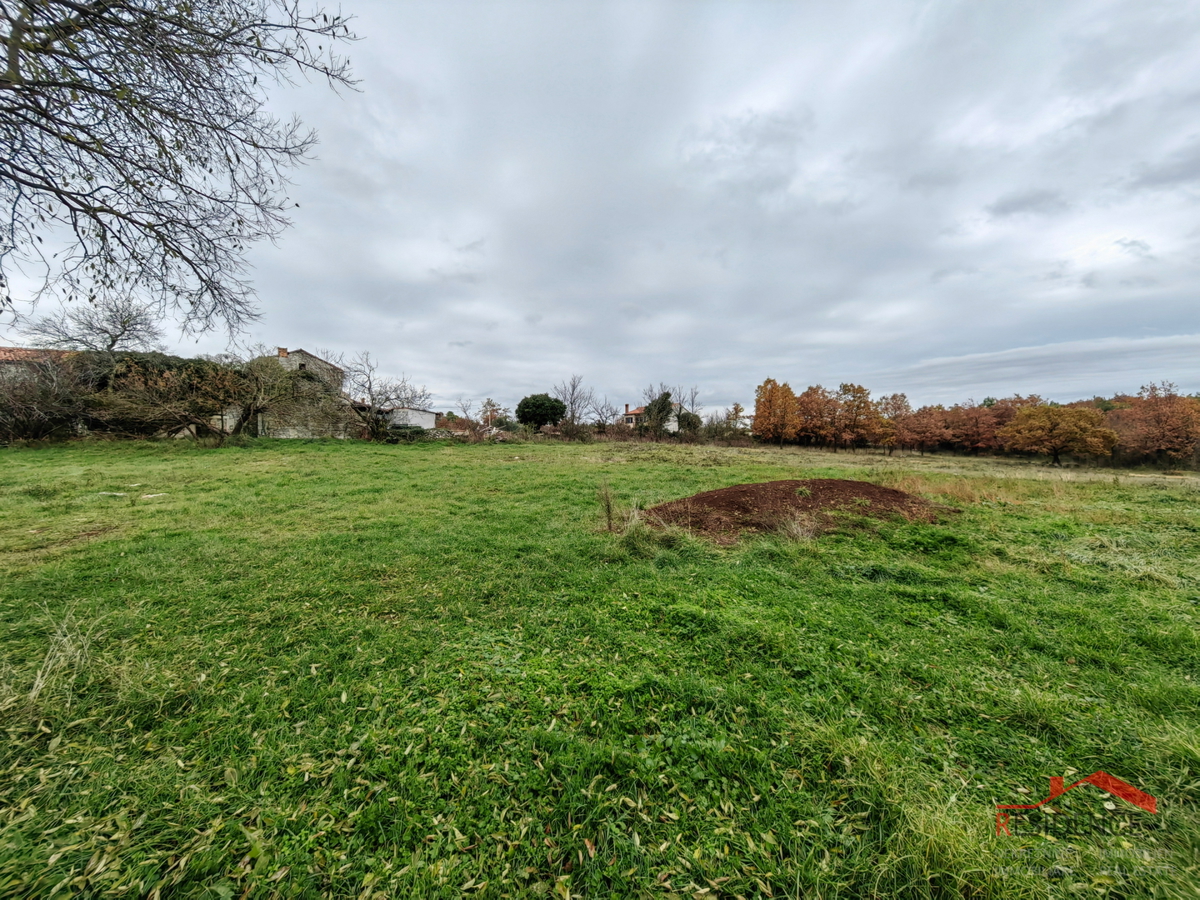 Divšići, terreno edificabile e agricolo