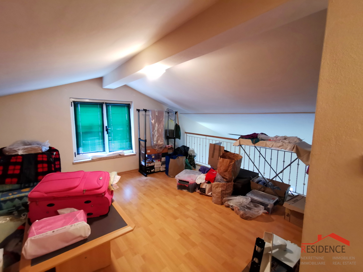 Parenzo, Finida, appartamento con soppalco