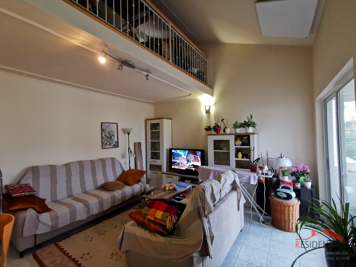 Parenzo, Finida, appartamento con soppalco