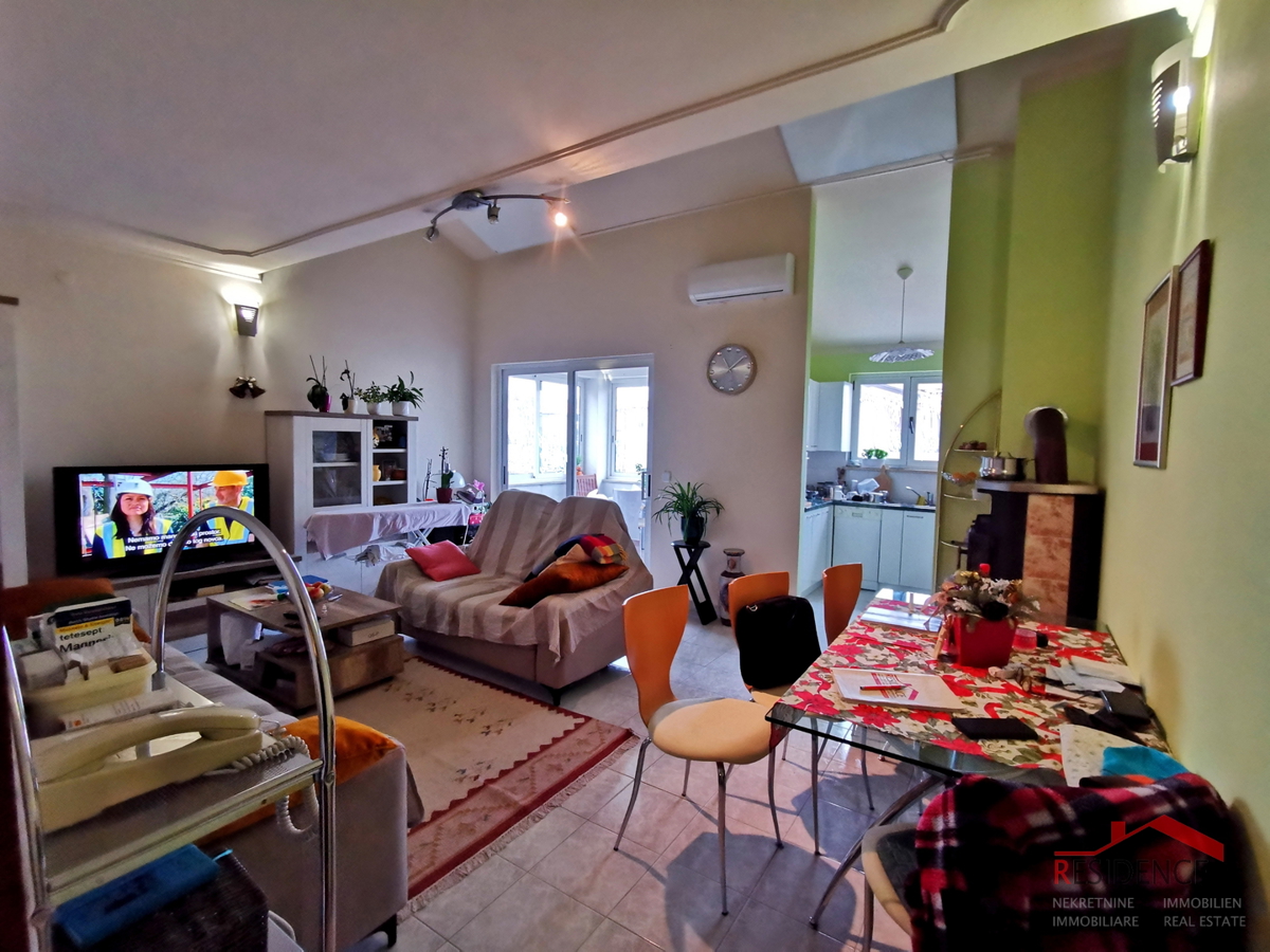 Parenzo, Finida, appartamento con soppalco