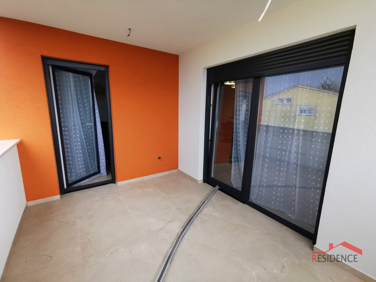 Medolino, casa indipendente con 3 appartamenti, vista mare