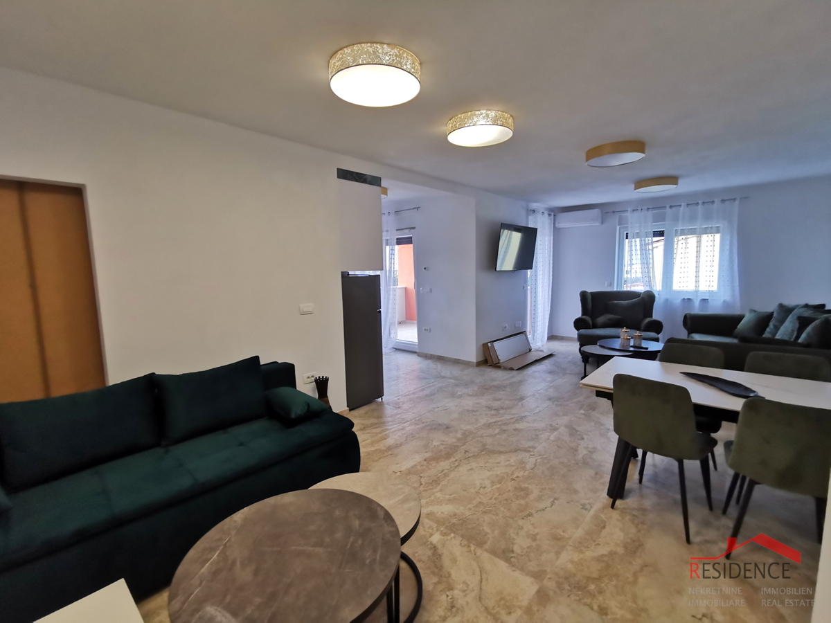 Medolino, casa indipendente con 3 appartamenti, vista mare