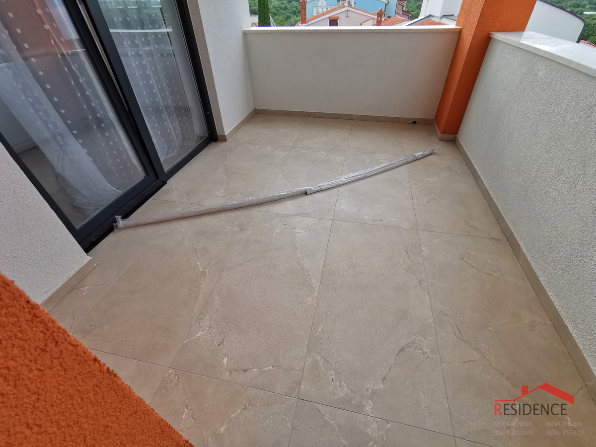 Medolino, casa indipendente con 3 appartamenti, vista mare