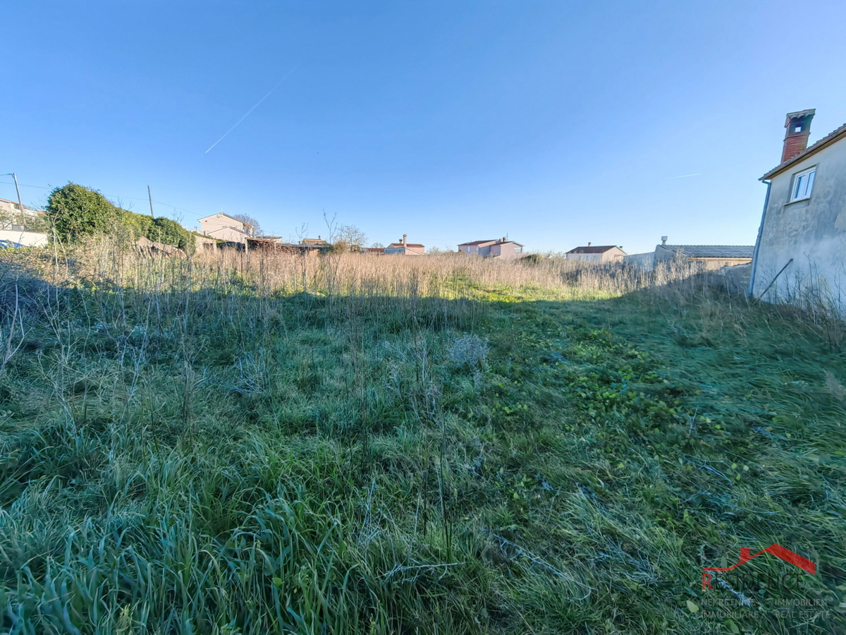 Terreno edificabile a Gallesano, vista mare