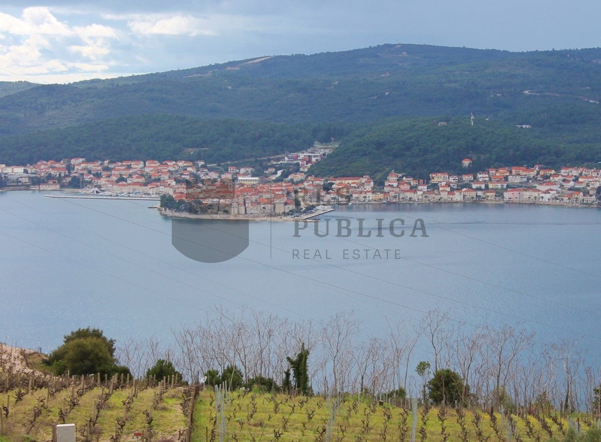 CASA IN PIETRA A PELJESAC
