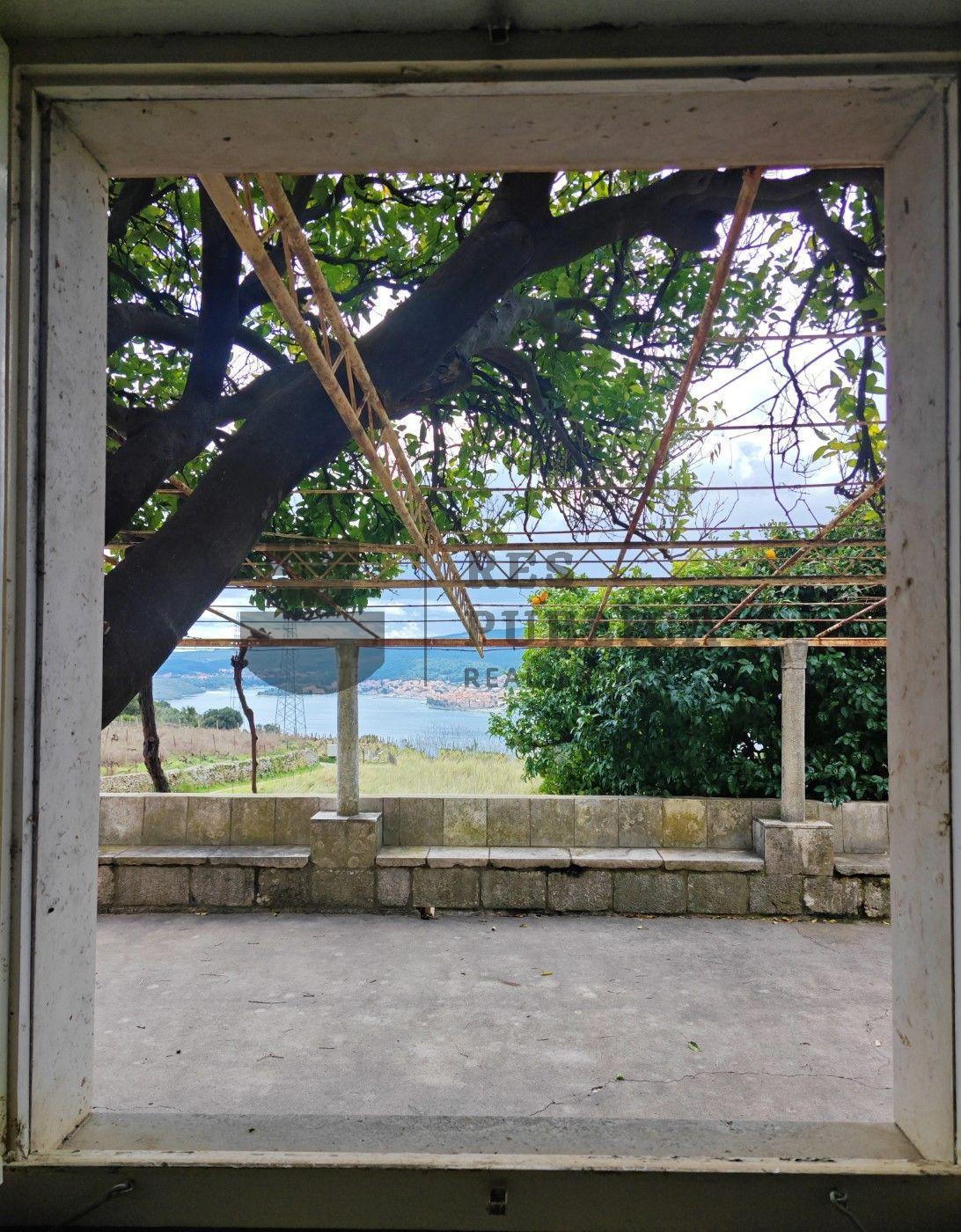 CASA IN PIETRA A PELJESAC