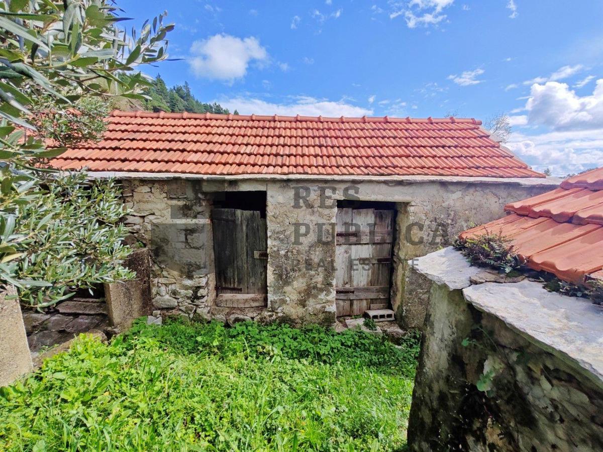 CASA IN PIETRA A PELJESAC