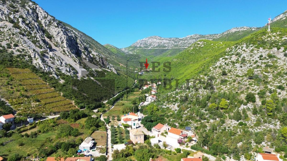 CASA IN PIETRA A TRSTENIK