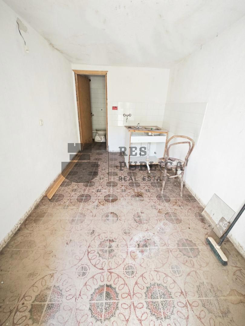 CASA IN PIETRA A TRSTENIK