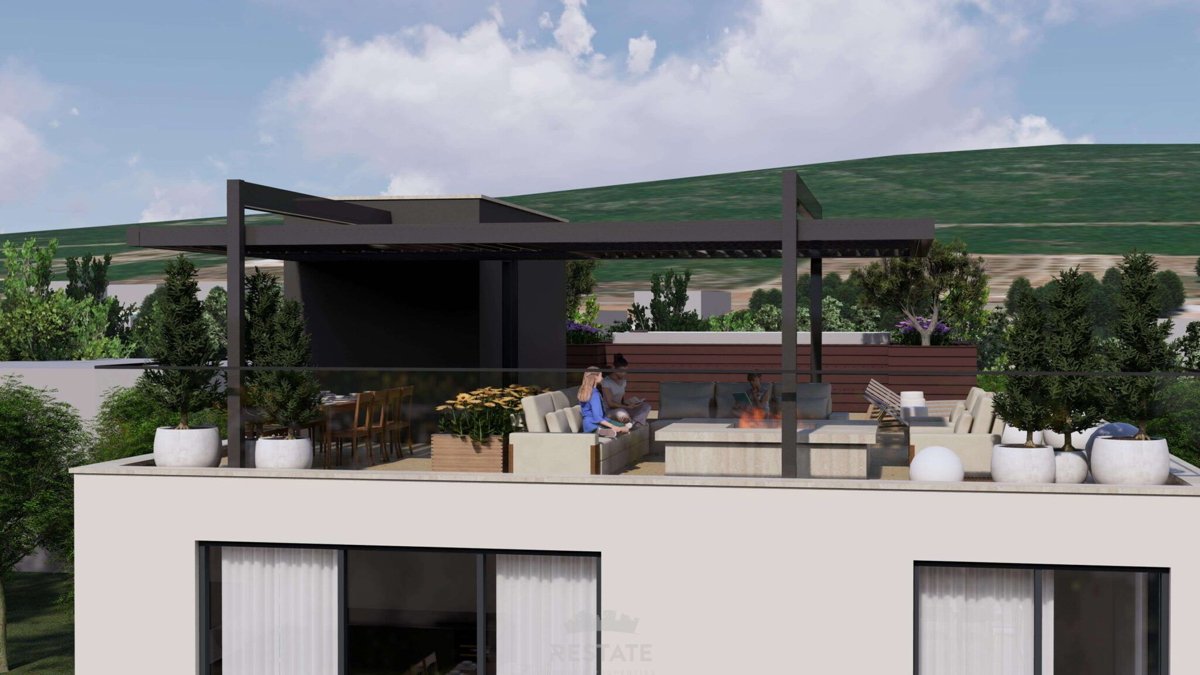 appartamento con terrazza, prima fila sul mare