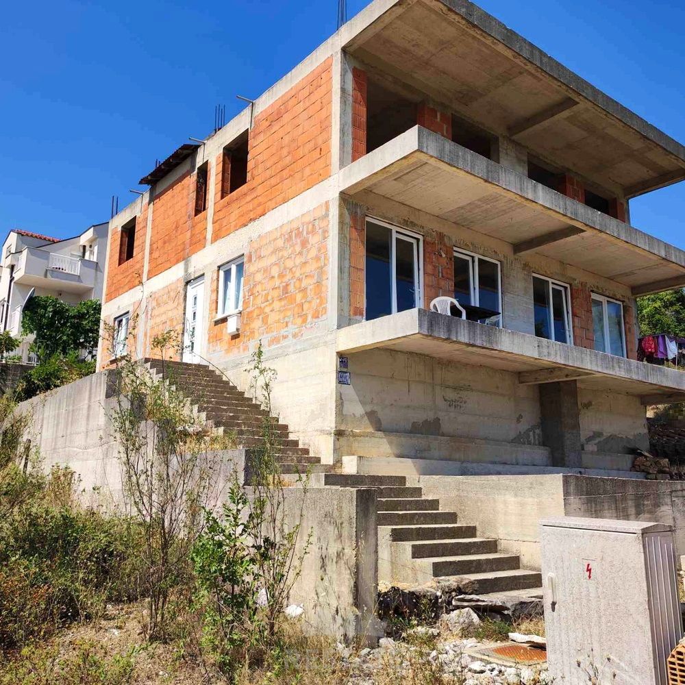 Pelješac, costruzione incompiuta - 6 APP