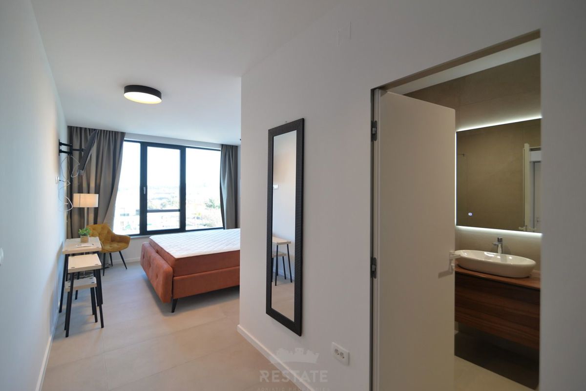 costruzione di alta qualità, casa completamente attrezzata con piscina