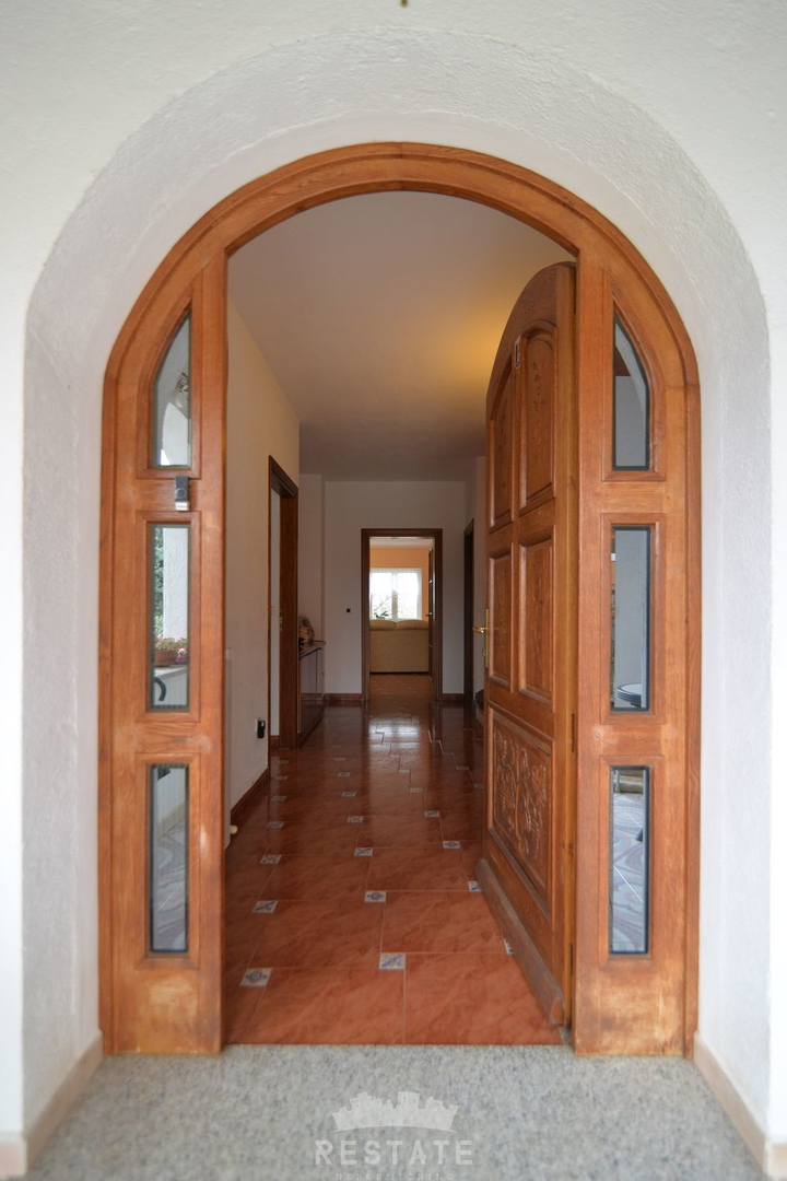 casa in stile mediterraneo, senza terreno circostante o con esso