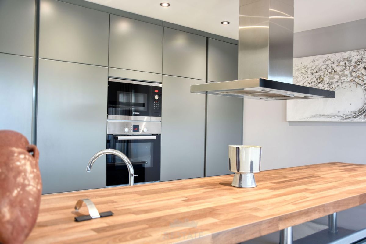 Villa in cui vi trasferite con le valigie e siete 1,2 milioni più leggeri