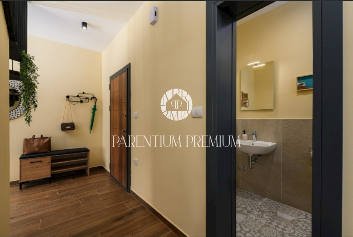 Una nuova confortevole villa con piscina, completamente attrezzata, non lontano da Rovigno