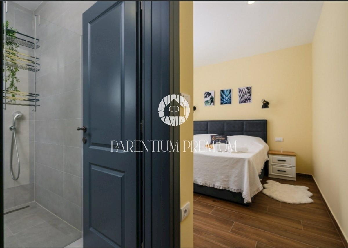 Una nuova confortevole villa con piscina, completamente attrezzata, non lontano da Rovigno