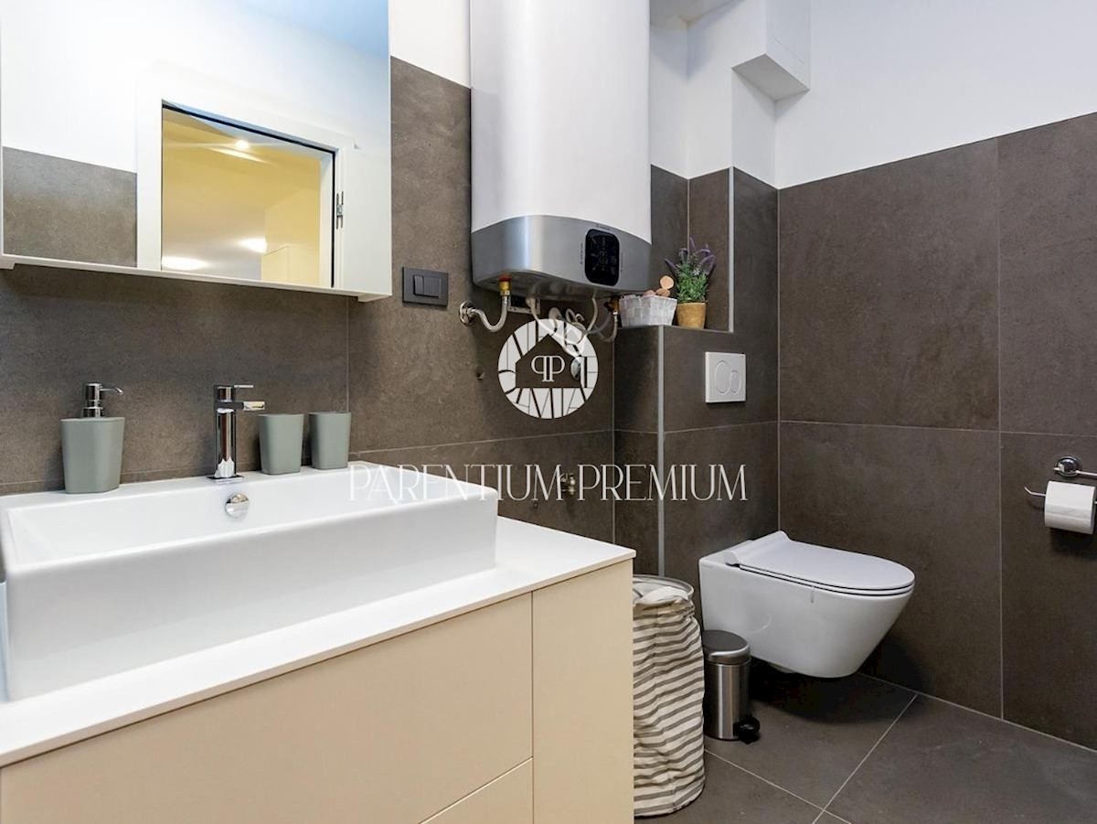 Appartamento in vendita nel centro di Parenzo – nuova costruzione con garage e ascensore