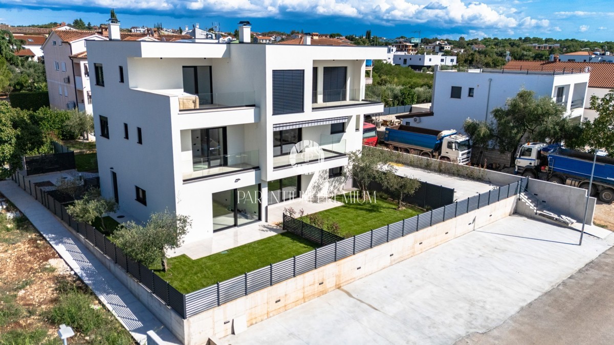 Parenzo - Casa a schiera a 800 m dal mare