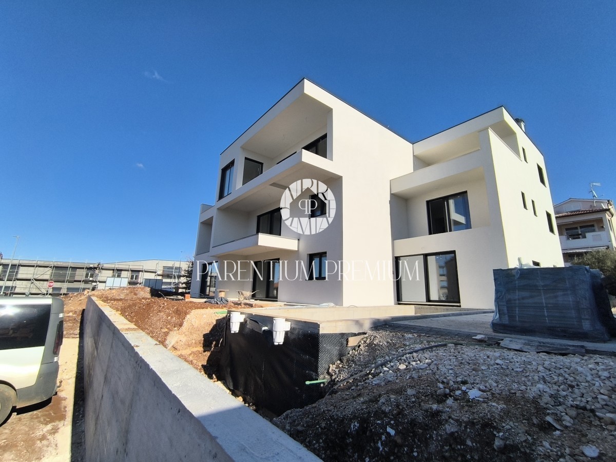 Parenzo - Casa a schiera a 800 m dal mare