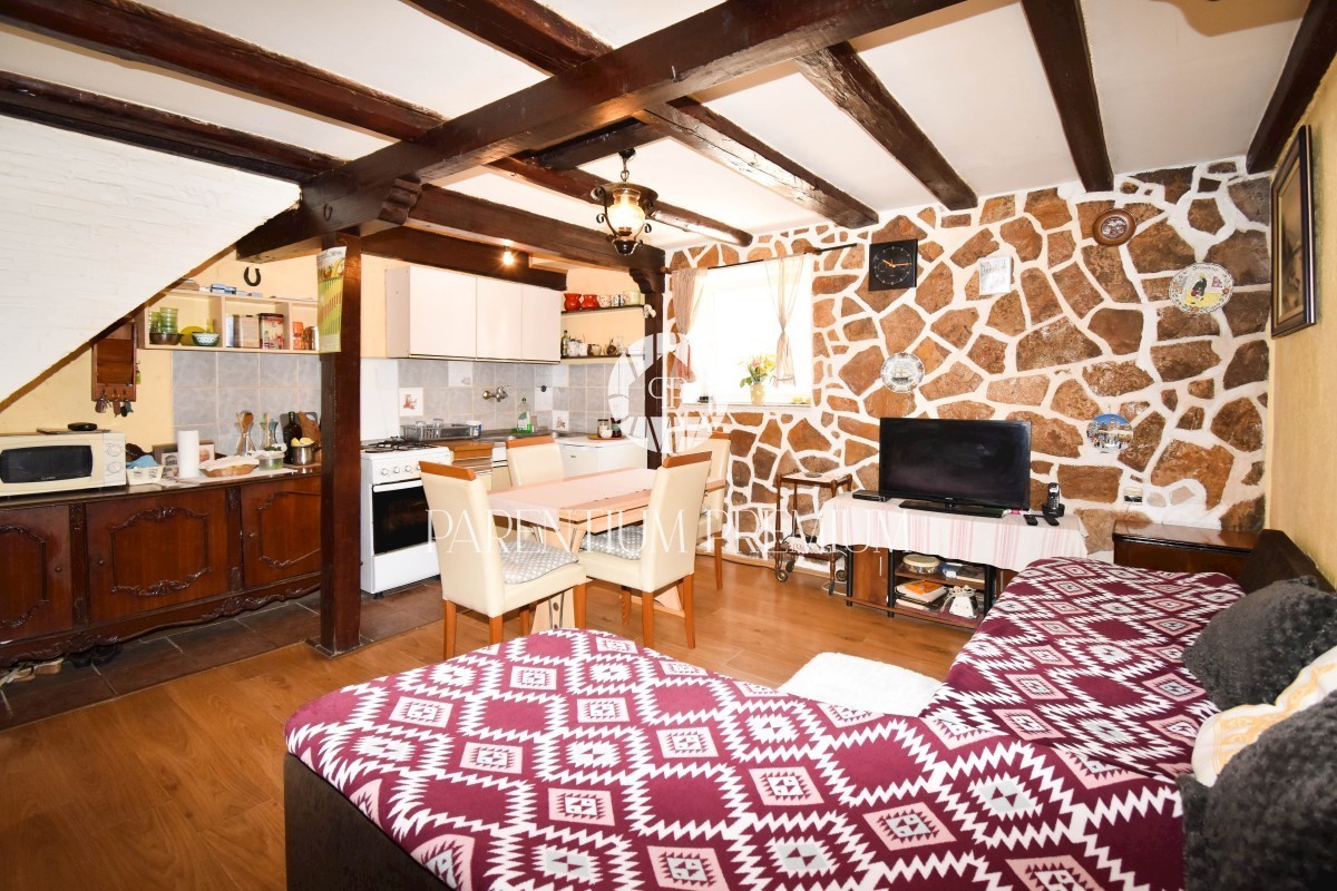 Bella casa in un quartiere tranquillo vicino a Parenzo