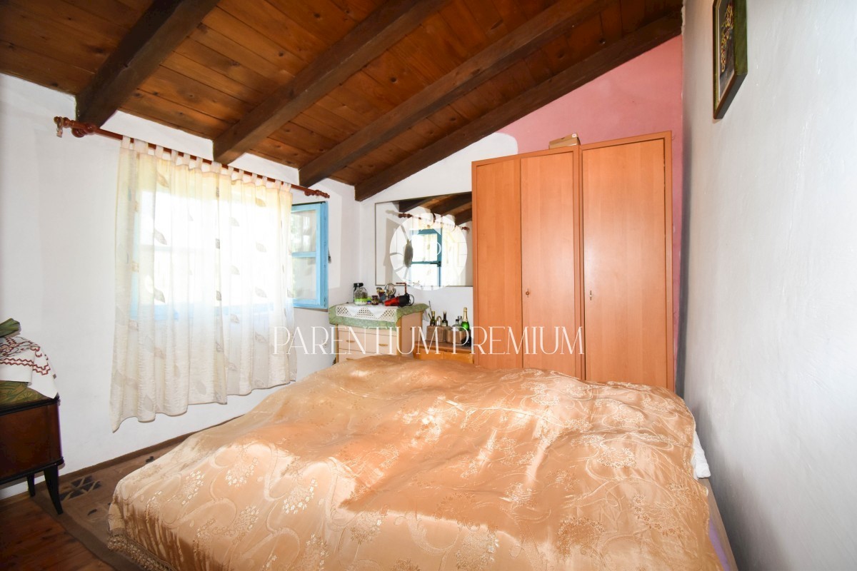 Bella casa in un quartiere tranquillo vicino a Parenzo