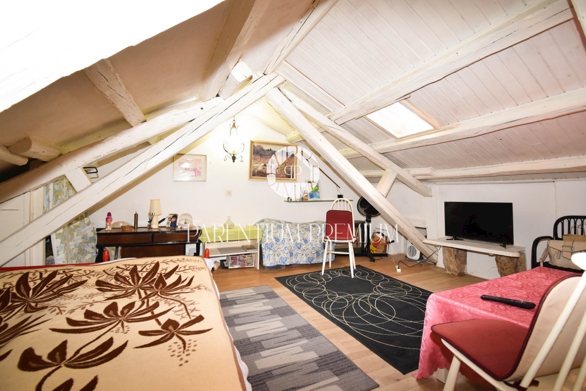 Bella casa in un quartiere tranquillo vicino a Parenzo
