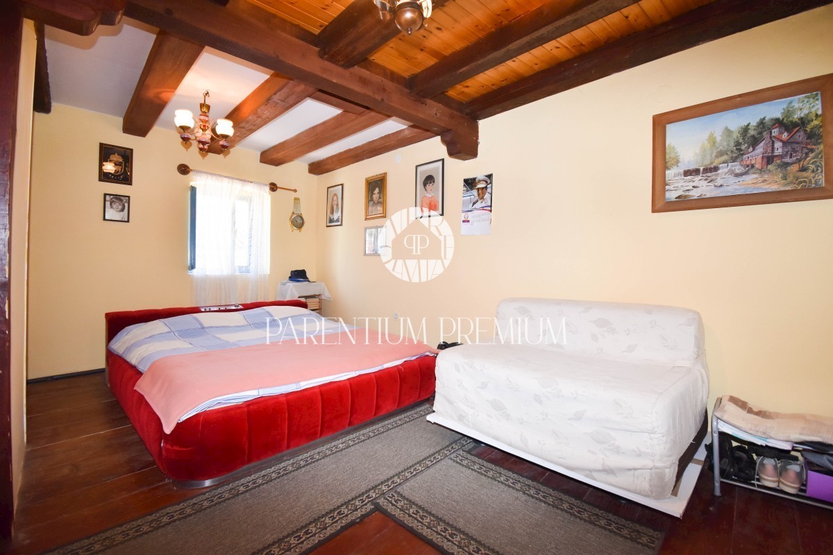 Bella casa in un quartiere tranquillo vicino a Parenzo