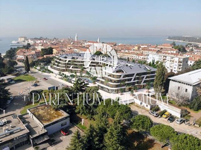 Nuovo edificio di lusso nel centro di Parenzo, a 50 metri dalla spiaggia e dal centro storico