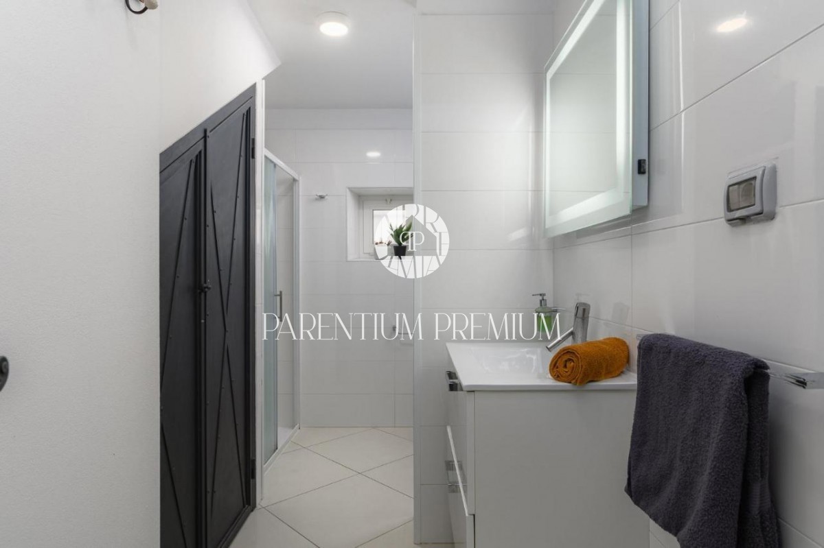 Casa a schiera in pietra d'Istria con piscina