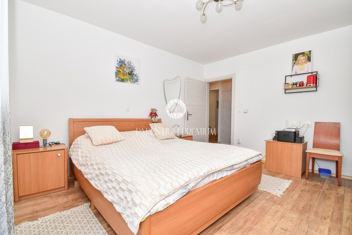 Appartamento esclusivo in una posizione attraente, a soli 200 m dal mare!