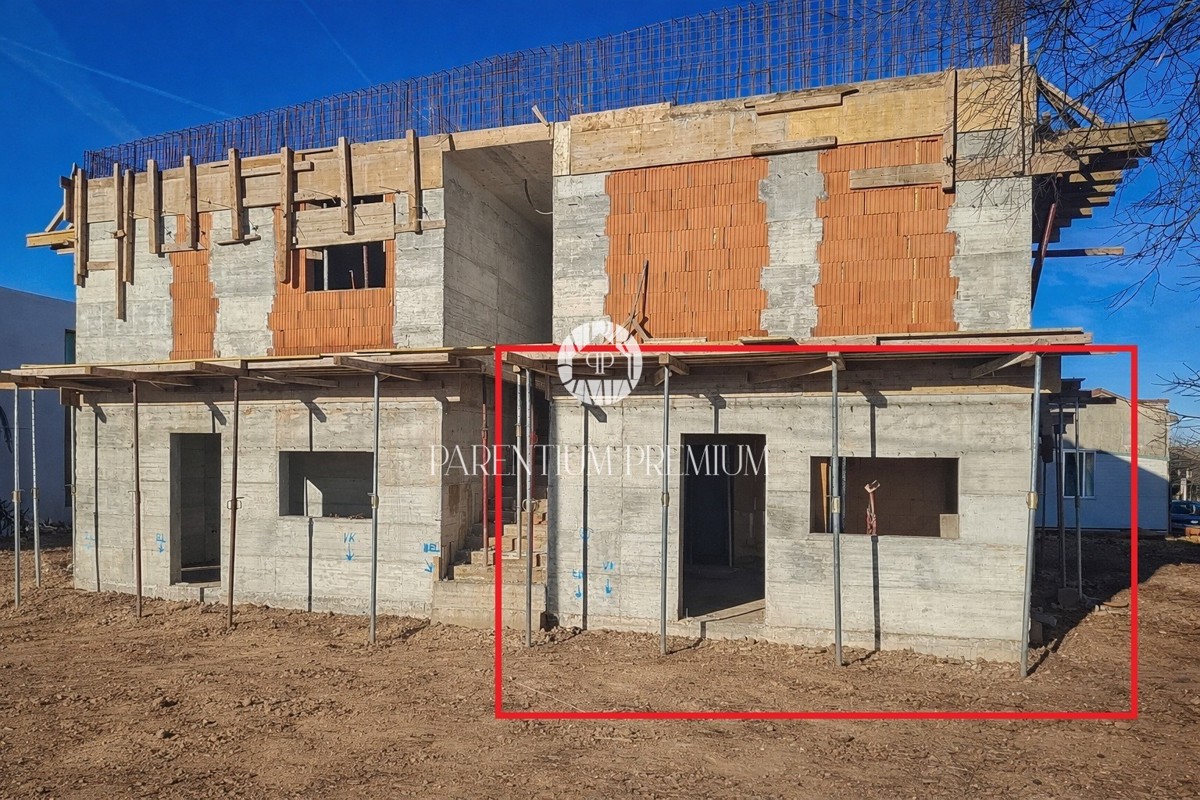 Confortevole appartamento al piano terra con giardino curato, a pochi minuti da Parenzo