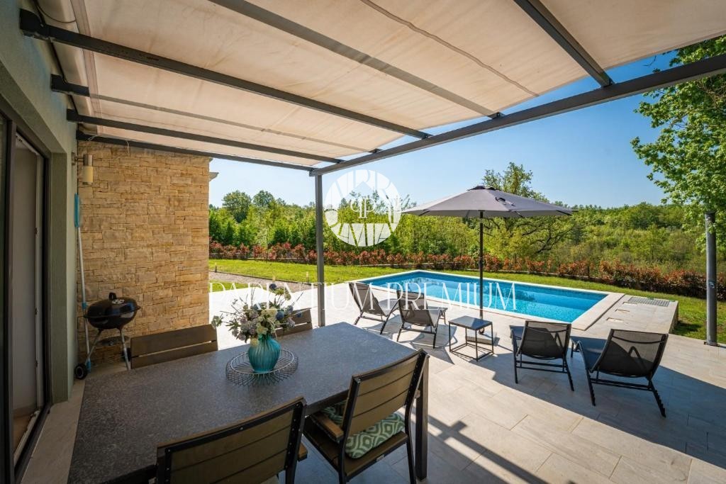 Oasi di pace nell’entroterra dell’Istria – Casa con piscina immersa nella natura