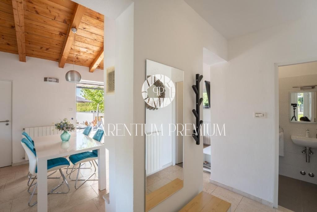 Oasi di pace nell’entroterra dell’Istria – Casa con piscina immersa nella natura