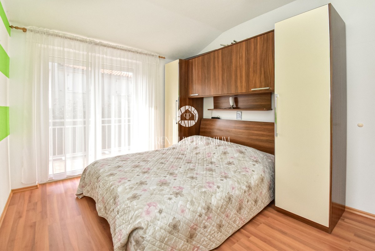 Affascinante Casa Familiare con Cortile Privato vicino a Parenzo