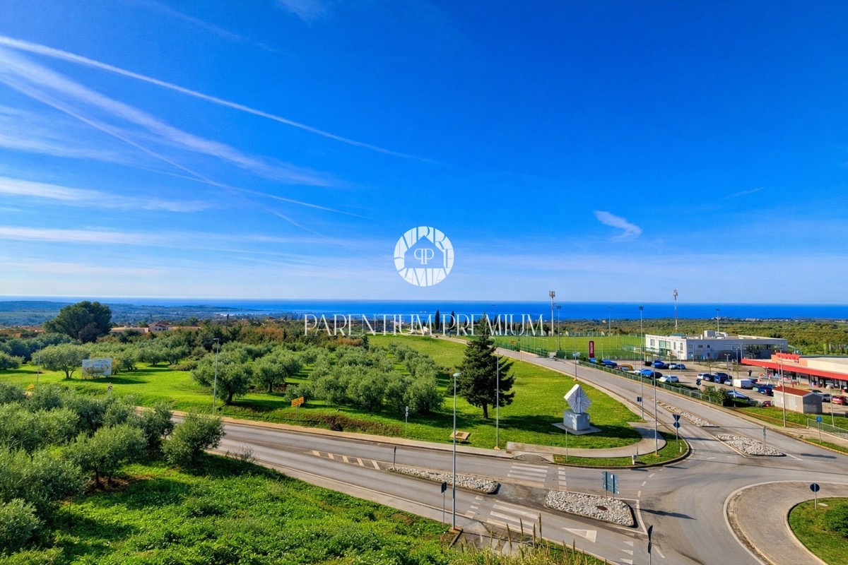 Moderno appartamento con vista aperta sul mare al 2° piano, edificio con ascensore