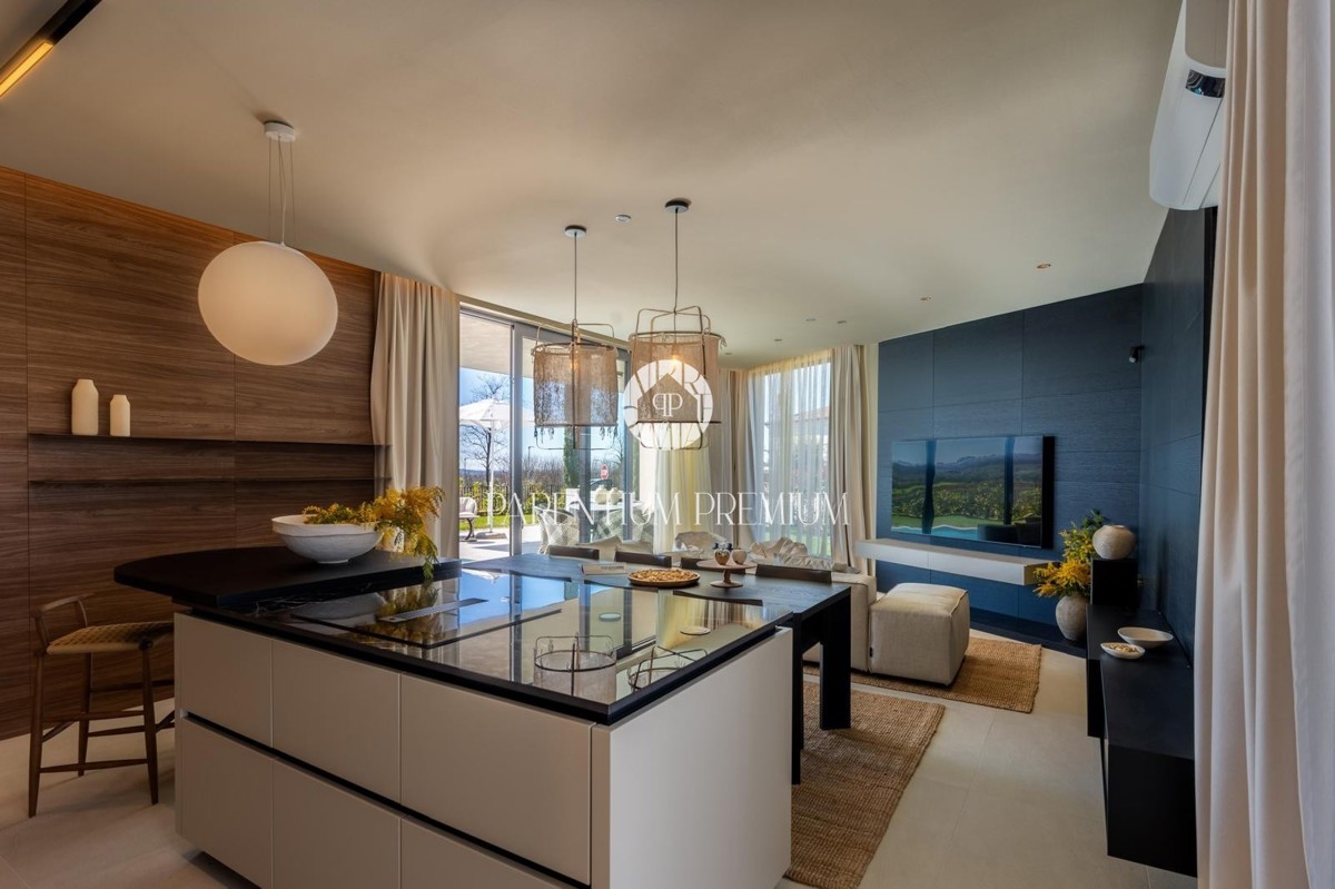 Villa moderna esclusiva con piscina