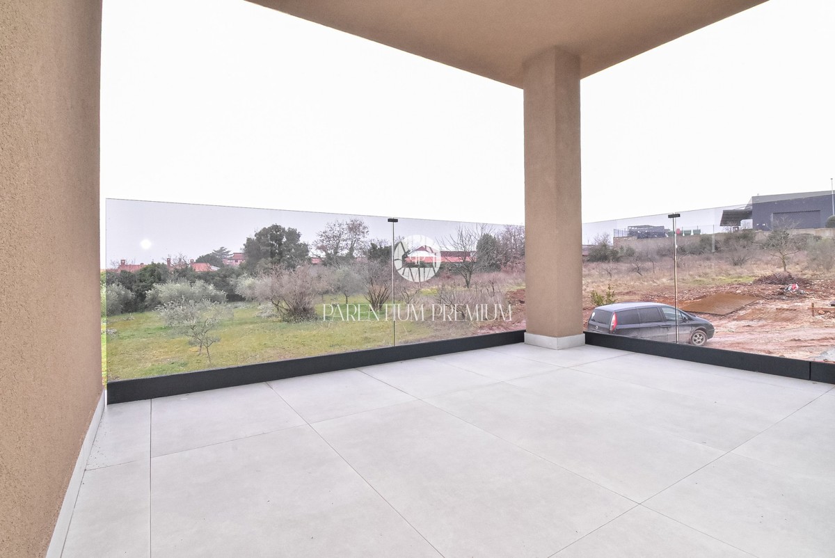 Nuova costruzione con ascensore – Appartamento moderno al primo piano vicino al mare