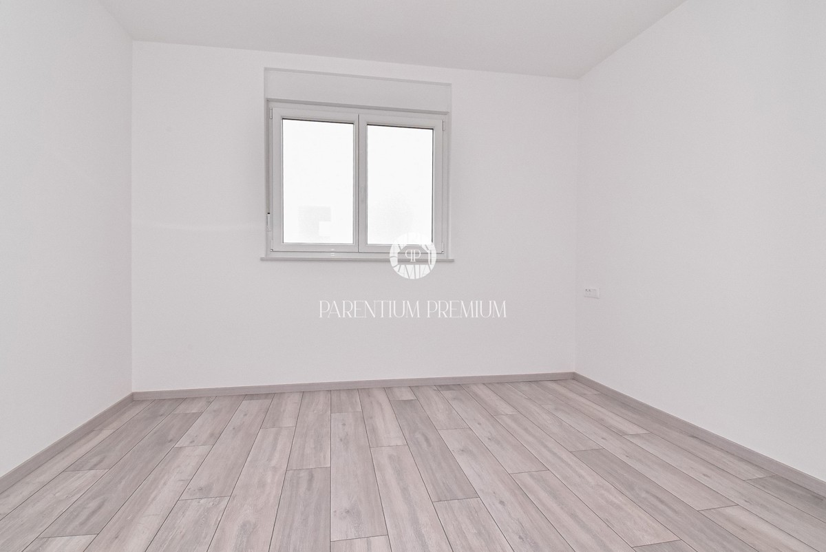 Nuova costruzione con ascensore – Appartamento moderno al primo piano vicino al mare