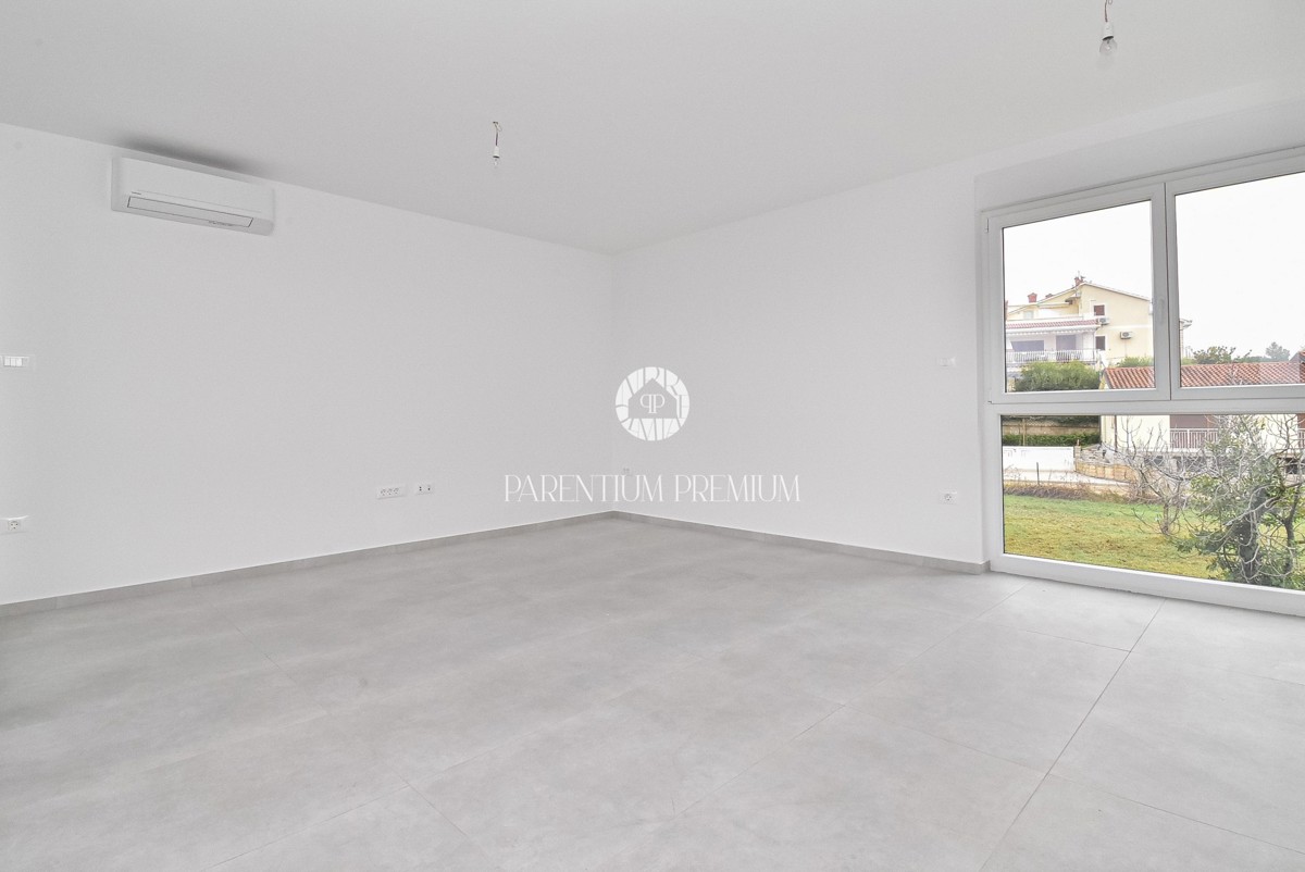 Nuova costruzione con ascensore – Appartamento moderno al primo piano vicino al mare