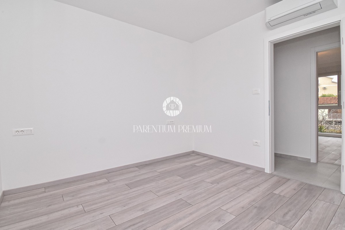 Nuova costruzione con ascensore – Appartamento moderno al primo piano vicino al mare