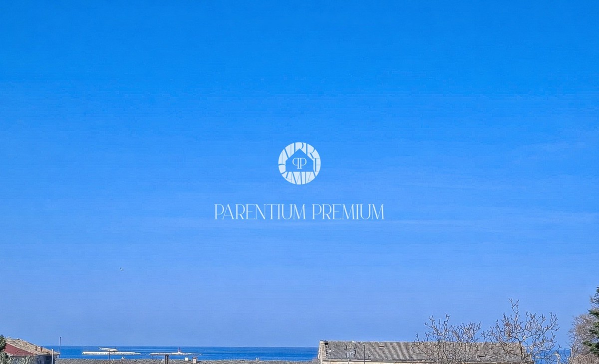 Appartamento spazioso nel centro città con vista mare, a soli 100 m dal mare