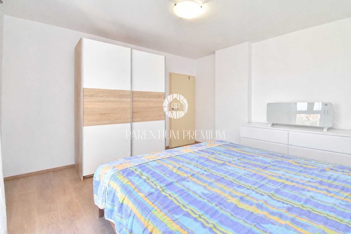 Appartamento spazioso nel centro città con vista mare, a soli 100 m dal mare