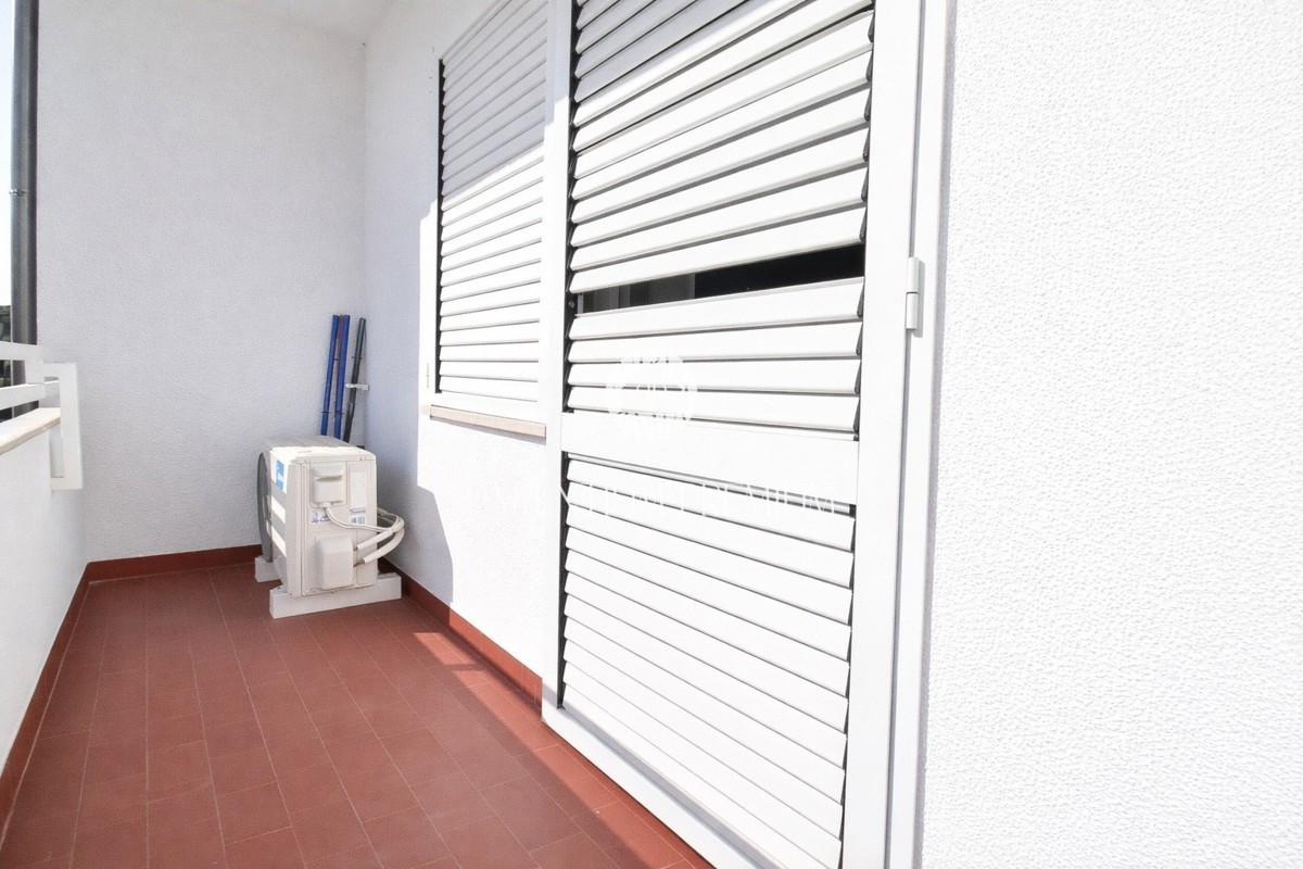 Appartamento spazioso nel centro città con vista mare, a soli 100 m dal mare