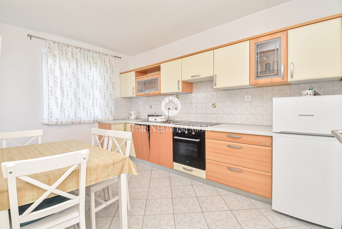 Appartamento spazioso nel centro città con vista mare, a soli 100 m dal mare