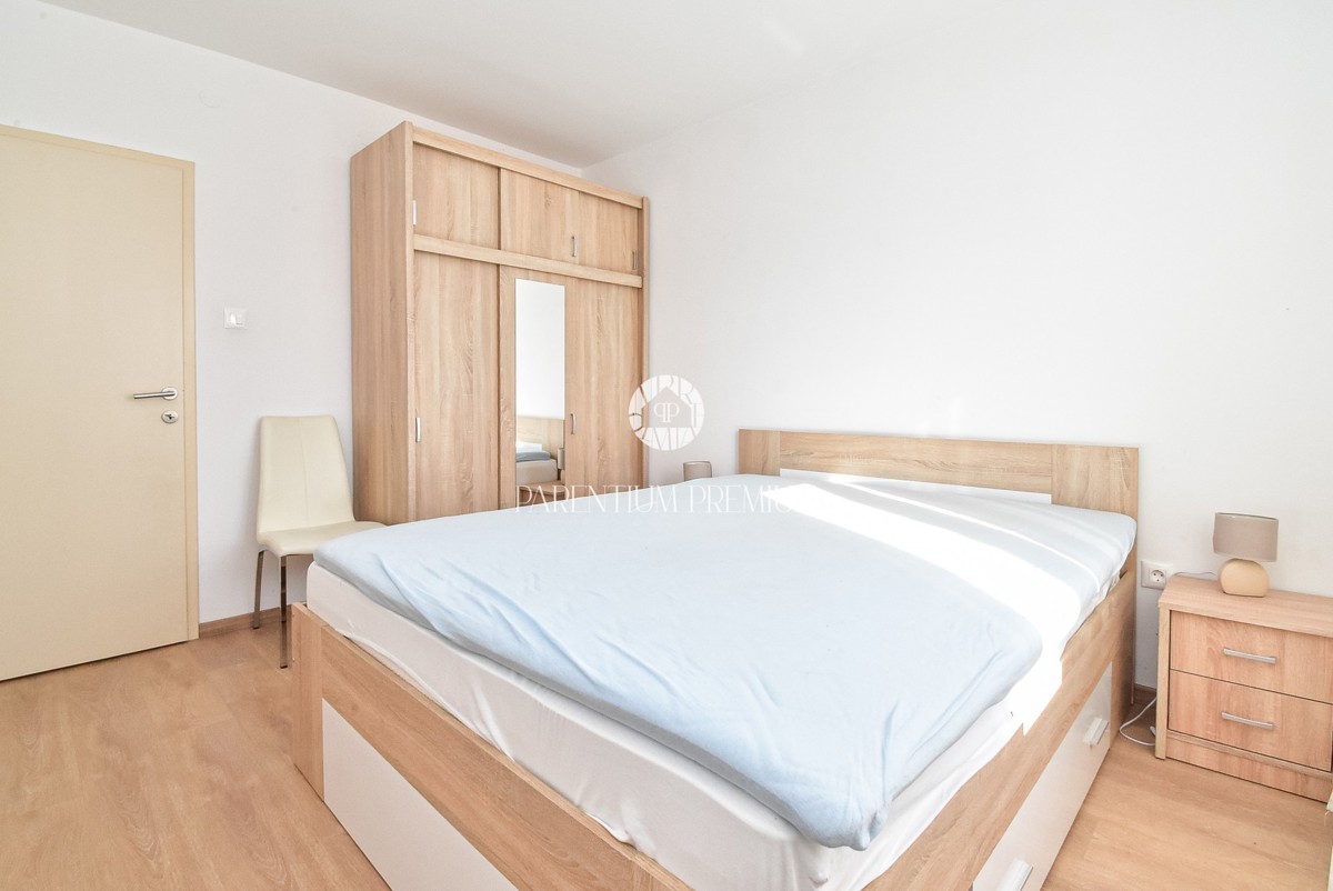 Appartamento spazioso nel centro città con vista mare, a soli 100 m dal mare