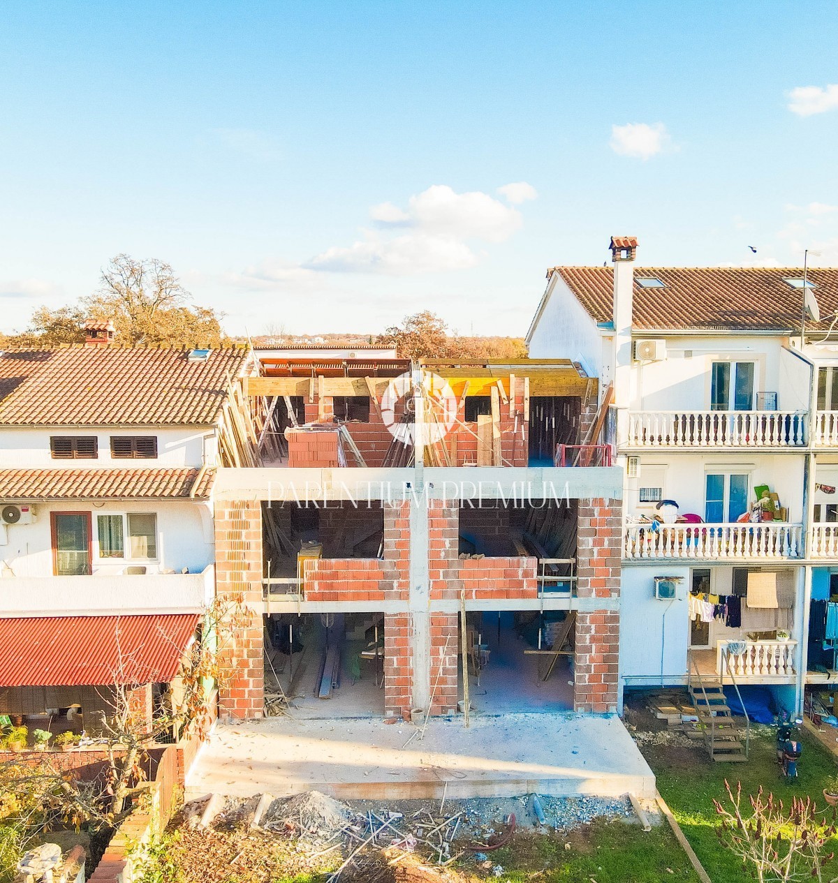 Nuova casa bifamiliare con terrazza e vista mare vicino a Parenzo